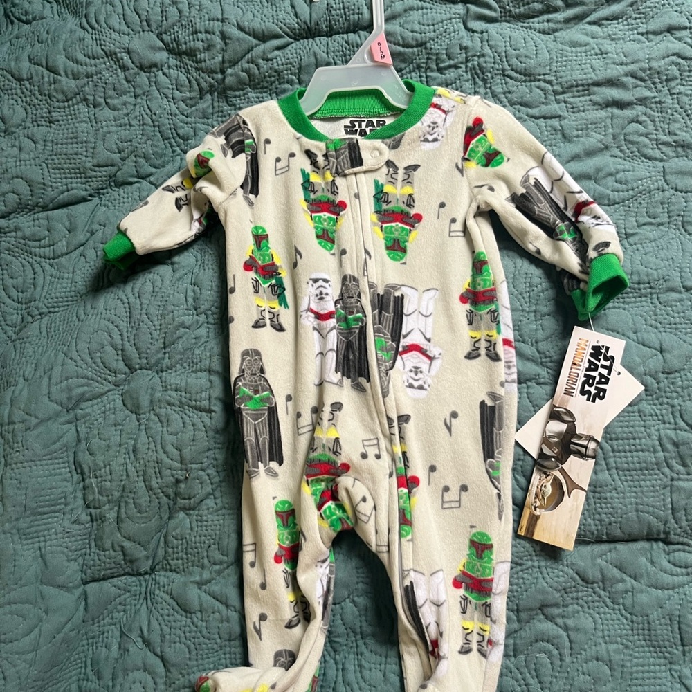 Star Wars Kids Footie Pajama - Green and Cream